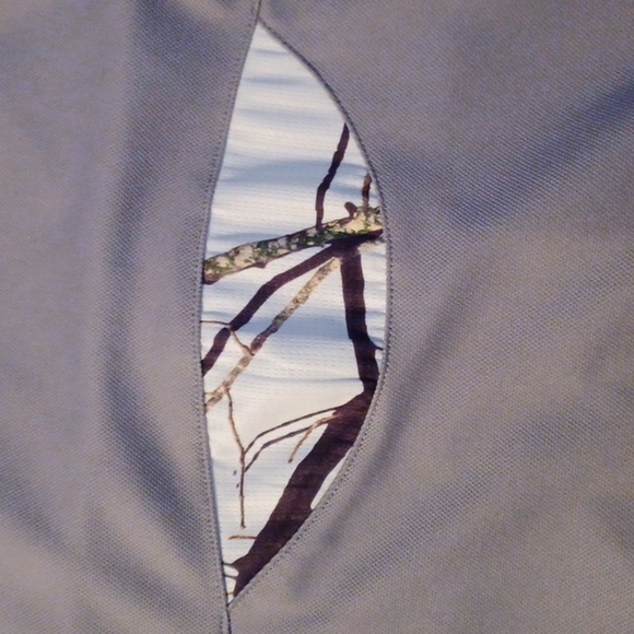 WICK WEAR, EUC MENS GRAY, CAMOFLAGE SHORT SLEEVE, MENS LARGE. NICE SHIRT. - Picture 3 of 5